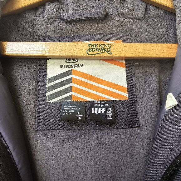 New, never worn Firefly winter jacket - Picture 10 of 10